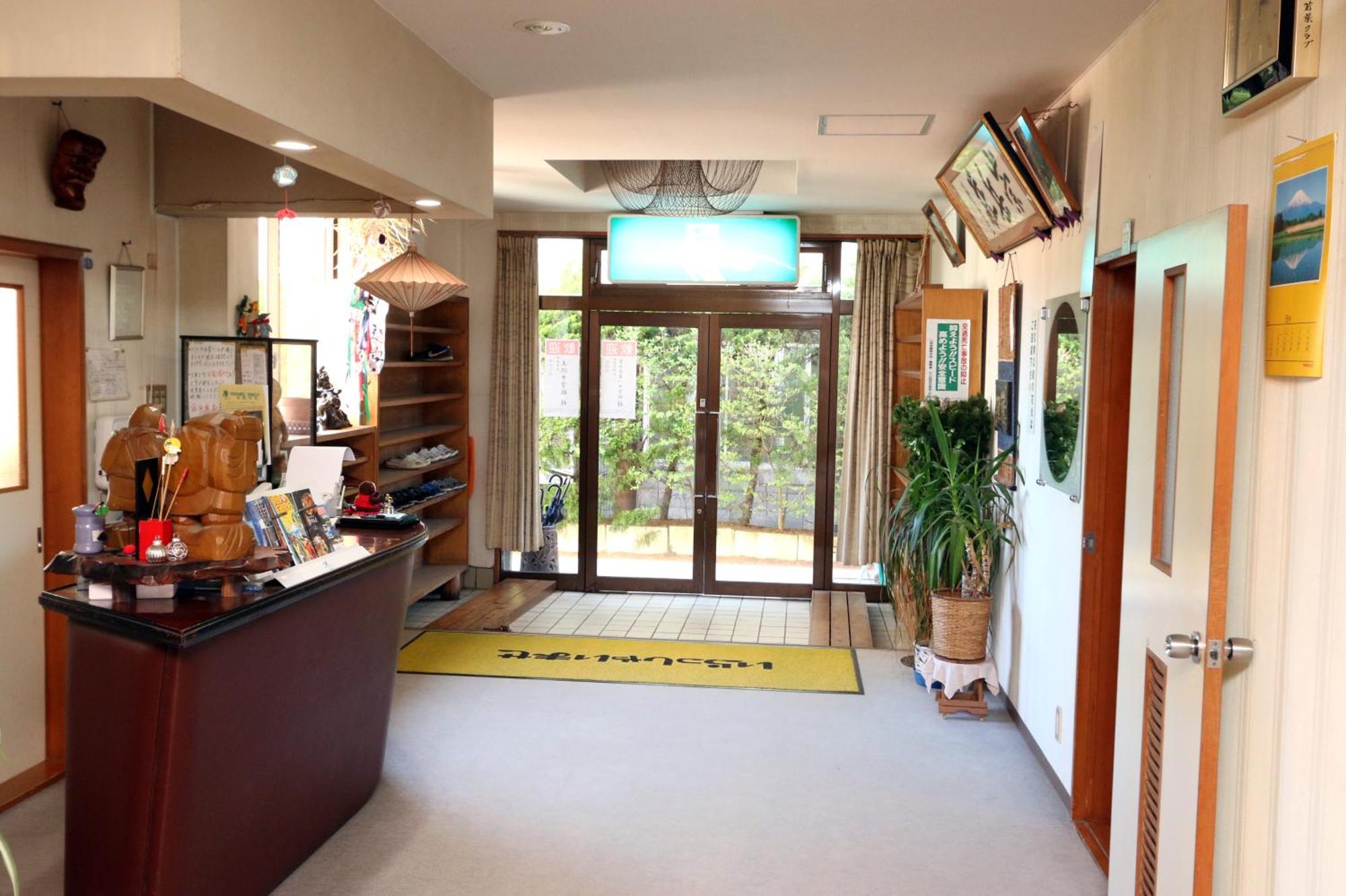 Sugakuso Hotell Yamanakako Exteriör bild