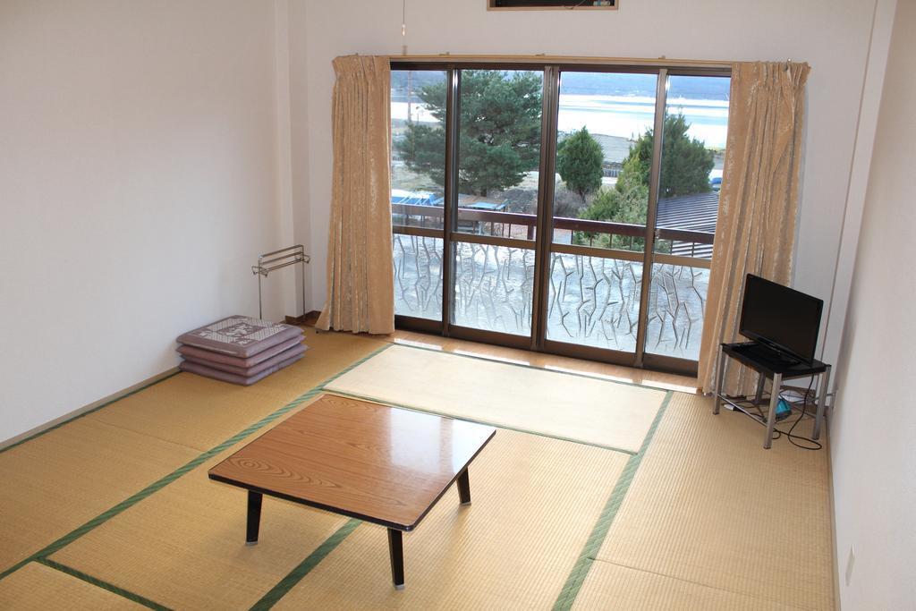 Sugakuso Hotell Yamanakako Exteriör bild